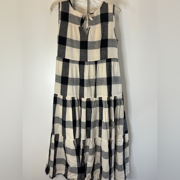 Tribe Alive Black and Cream Linen Maxi Dress - Picture 6 of 6